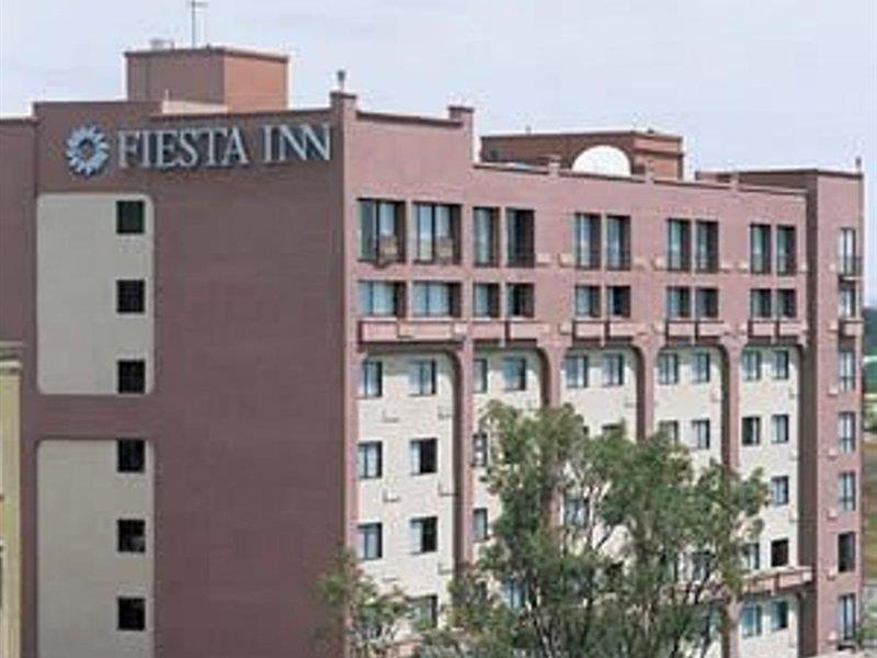 Fiesta Inn Guadalajara Expo Exterior photo